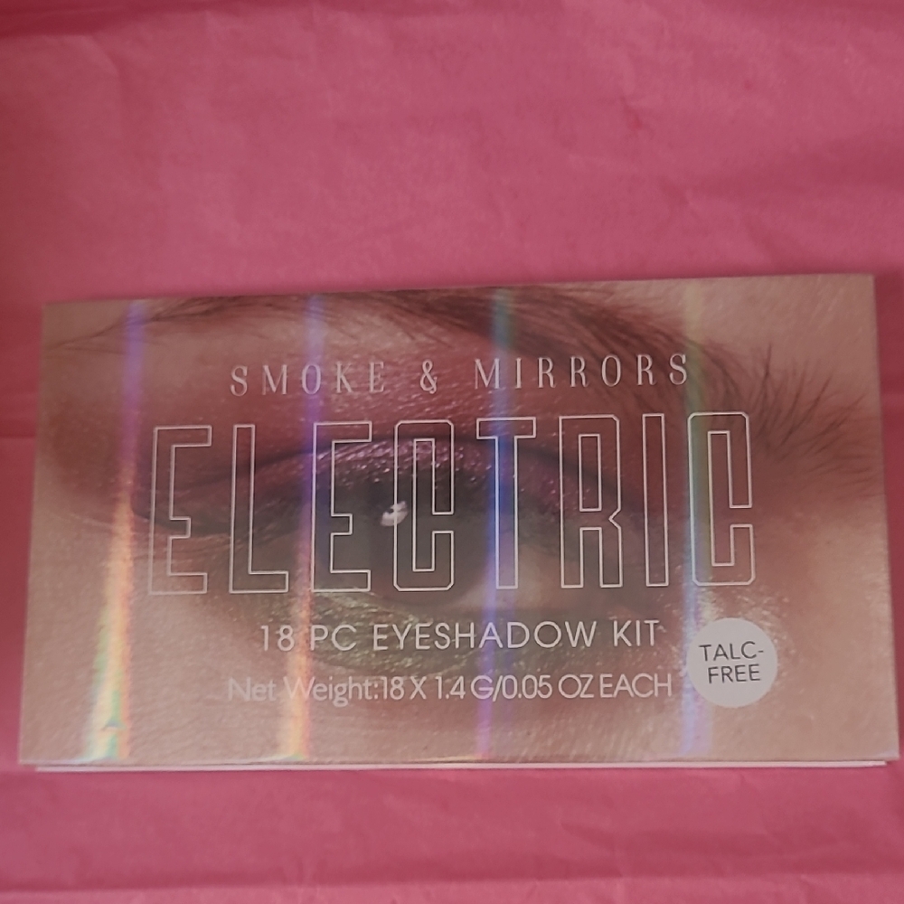 Smoke & Mirrors Electric Eyeshadow Kit 18 Pc Eye Shadow